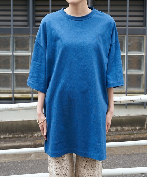 CIAOPANIC TYPY（チャオパニックティピー）の「【USAコットン】スリットチュニックTee（Tシャツ/カットソー・レディース・キャメル/ブルー/オフホワイト/ブラック・ONE SIZE）」の10枚目の写真