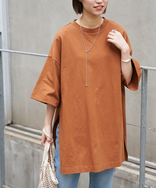 CIAOPANIC TYPY（チャオパニックティピー）の「【USAコットン】スリットチュニックTee（Tシャツ/カットソー・レディース・キャメル/ブルー/オフホワイト/ブラック・ONE SIZE）」の21枚目の写真