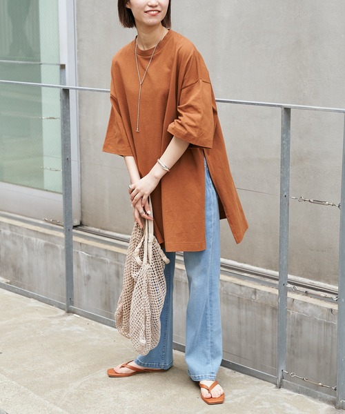 CIAOPANIC TYPY（チャオパニックティピー）の「【USAコットン】スリットチュニックTee（Tシャツ/カットソー・レディース・キャメル/ブルー/オフホワイト/ブラック・ONE SIZE）」の15枚目の写真