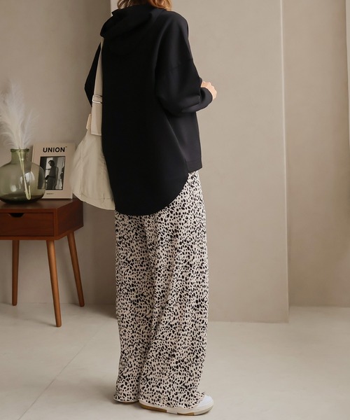 Social GIRL（ソーシャルガール）の「プリーツプリントパンツ　ダルメシアン柄（その他パンツ・レディース・ブラック/ベージュ/オフホワイト・M）」の15枚目の写真