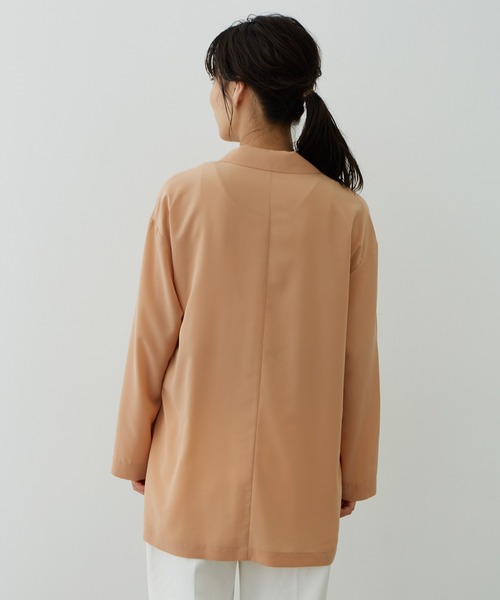 SALON adam et rope'（サロン アダム エ ロペ）の「サテンライクリラックスジャケット（テーラードジャケット・レディース・ベージュ/ブラック・FREE）」の7枚目の写真