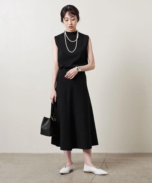 UNITED ARROWS（ユナイテッドアローズ）の「UBCMD ボトルネック ノースリーブ ニット†◆（ニット/セーター・レディース・ライトグレー/ブラック/ロイヤルブルー・FREE）」の20枚目の写真