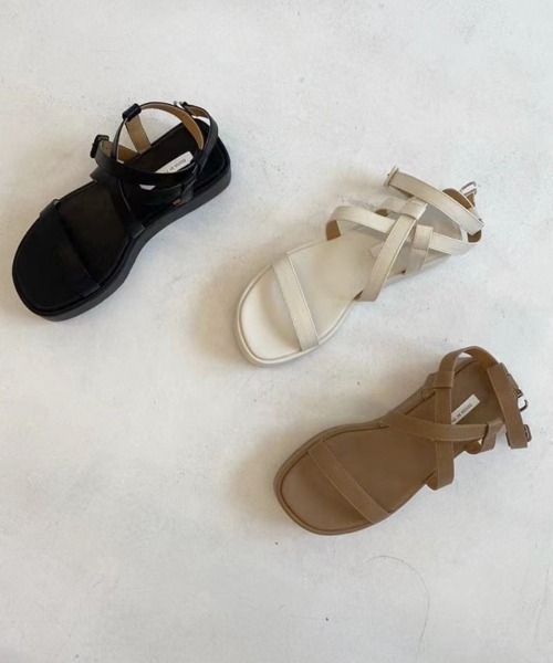 chuclla（チュクラ）の「Strap volume sandal chs150（サンダル・レディース・ブラック/ブラウン/オフホワイト・40/36/37/38/39）」の9枚目の写真