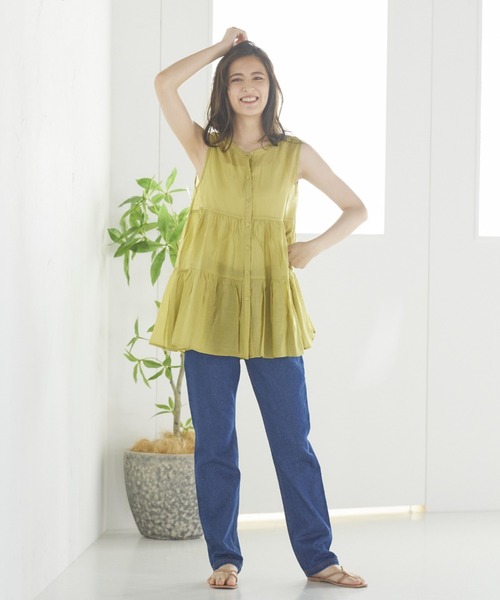 LIPSTAR（リップスター）の「【WEB別注カラーあり】シアーティアードノースリーブブラウス（シャツ/ブラウス・レディース・オレンジ/オフホワイト/ブラウン/グリーン・M）」の17枚目の写真