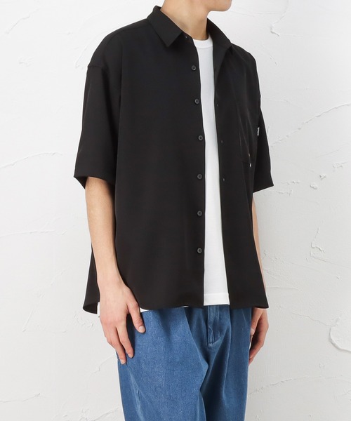Mark Gonzales（マーク・ゴンザレス）の「半袖ワークシャツ（シャツ/ブラウス・メンズ・ホワイト/ブラック/ベージュ・L/XL/M）」の5枚目の写真
