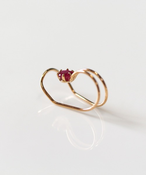 cui-cui(キュイキュイ)の「天然石イヤーカフ | K10YG(イヤーカフ・レディース・レッド/グリーン/ブルー・FREE)」の6枚目の写真