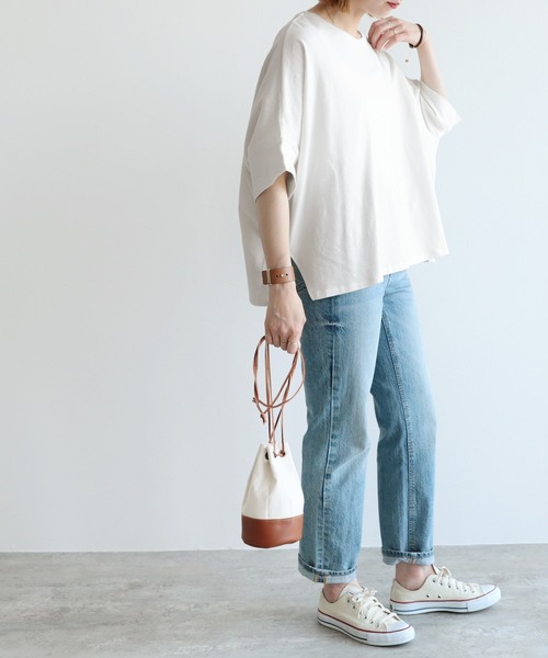 reca（レカ）の「ドルマンワイドカットソー（Tシャツ/カットソー・レディース・オフホワイト/ブラック/グレイッシュベージュ・FREE）」の6枚目の写真