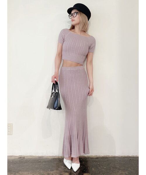 GYDA（ジェイダ）の「オフショルケーブルニット TOPS（ニット/セーター・レディース・ブラック/ピンク/アイボリー・FREE）」の12枚目の写真