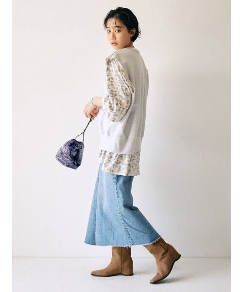 Ungrid（アングリッド）の「ノーカラーモダン柄シャツ（シャツ/ブラウス・レディース・ブラウン/カーキ・FREE）」の15枚目の写真