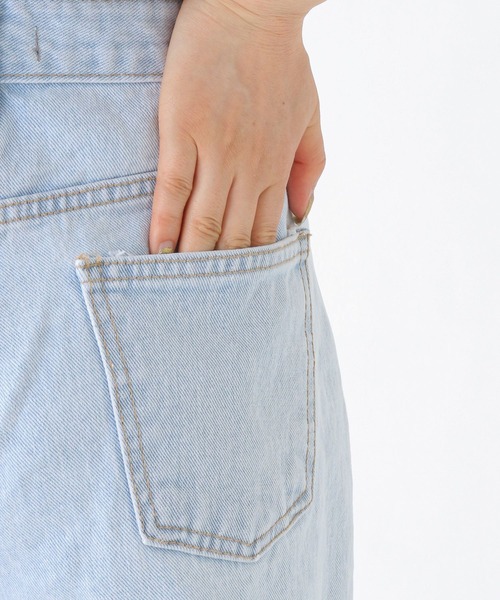 ALAND(エーランド)の「3.3 Field Trip/CUT OFFデニムショートパンツ 2216546(デニムパンツ・レディース・ライトブルー・SMALL/MEDIUM)」の6枚目の写真