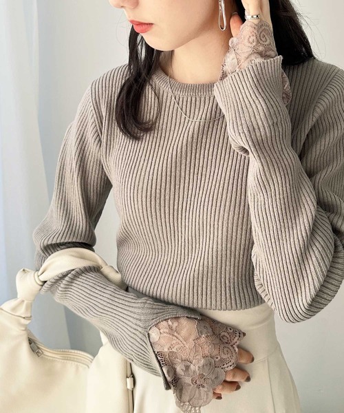 GeeRA（ジーラ）の「レース付クルーネックリブニットトップス（ニット/セーター・レディース・ボルドー/サンドグレー/ブルー/オフホワイト/ブラック/グリーン/その他・MEDIUM/SMALL/LARGE/XX-LARGE/X-LARGE）」の3枚目の写真