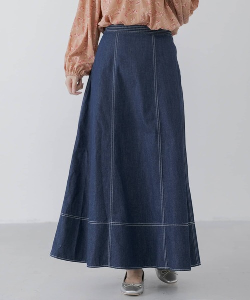 URBAN RESEARCH Sonny Label（アーバンリサーチサニーレーベル）の「デニムフレアスカート（スカート・レディース・インディゴブルー/ブラック・36/38）」の2枚目の写真