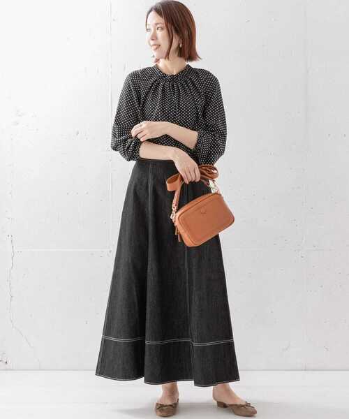 URBAN RESEARCH Sonny Label（アーバンリサーチサニーレーベル）の「デニムフレアスカート（スカート・レディース・インディゴブルー/ブラック・36/38）」の6枚目の写真