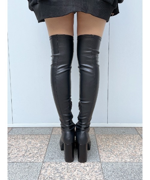 ENVYM(アンビー)の「タンクヒールニーハイブーツ(ブーツ・レディース・グレー/ブラック系その他/ブラック・24.5cm/23.5cm/22.5cm)」の11枚目の写真