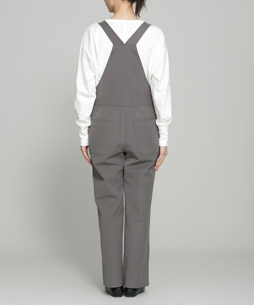 NANO universe（ナノユニバース）の「ストレッチツイルオーバーオール（サロペット/オーバーオール・レディース・オフホワイト/チャコール・38/36）」の3枚目の写真