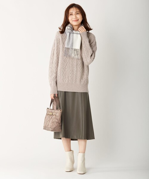 J.PRESS(ジェイプレス)の「【WEB限定・洗える】BARTOLOZZI ポリエステルレザーⅡ スカート(スカート・レディース・ブラウン系/ブラック系・T15/T13/T17)」の9枚目の写真