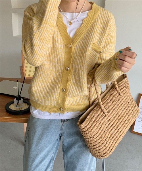 MAISON DE THERESE(メゾン ド テレーズ)の「Vネックニットカーディガン(カーディガン/ボレロ・レディース・ブラック/ピンク系その他/ラベンダー/イエロー/ブルー・FREE)」の20枚目の写真
