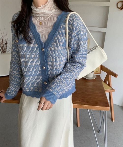 MAISON DE THERESE(メゾン ド テレーズ)の「Vネックニットカーディガン(カーディガン/ボレロ・レディース・ブラック/ピンク系その他/ラベンダー/イエロー/ブルー・FREE)」の19枚目の写真