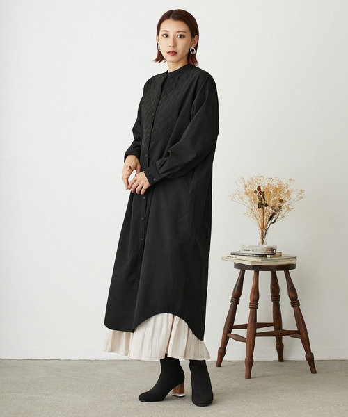 NICOLE white（ニコルホワイト）の「キルティング使いブザムワンピース（ワンピース・レディース・ブラック/ブルー/ライトグレー・FREE）」の19枚目の写真