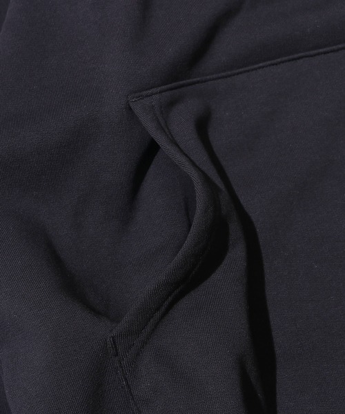 THE NORTH FACE(ザノースフェイス)の「【日本未発売!!】THE NORTH FACE/ザ・ノースフェイス Men's Raglan boxlogo Hoodie ワンポイントロゴ バックグラフィック フーディー(パーカー・メンズ・ブラック/ブラック系その他・S/M/L/XL)」の3枚目の写真