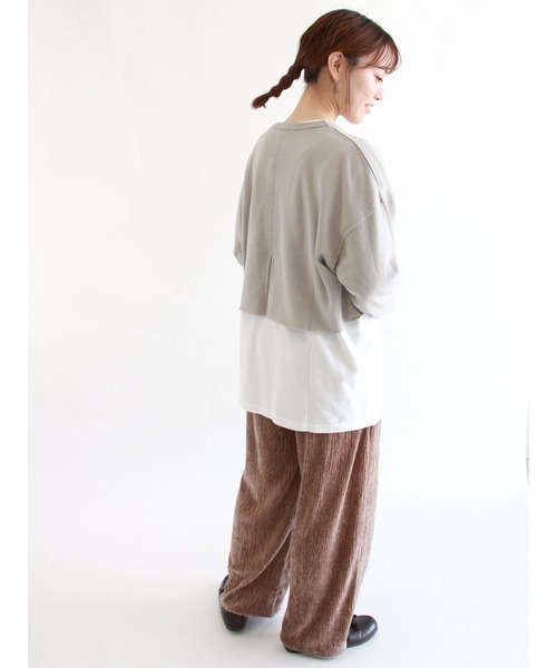 ehka sopo（エヘカソポ）の「ショート丈スウェット（スウェット・レディース・グレー/キナリ/チャコール・ﾌﾘ-）」の11枚目の写真