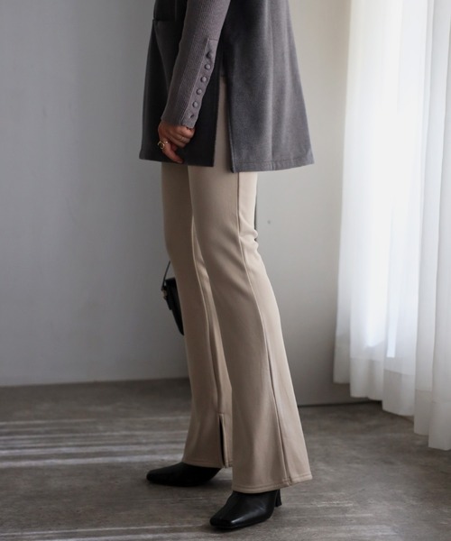 Bonjour Sagan（ボンジュールサガン）の「サイドスリット裏起毛レギンスパンツ（その他パンツ・レディース・ブラック/ベージュ・FREE）」の4枚目の写真