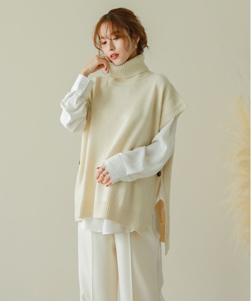 SUGAR BISKET（シュガービスケット）の「サイドボタンタートルネックベスト（ベスト・レディース・ホワイト/ブラック/ブラウン/グレー/ブルーグリーン・フリー）」の7枚目の写真