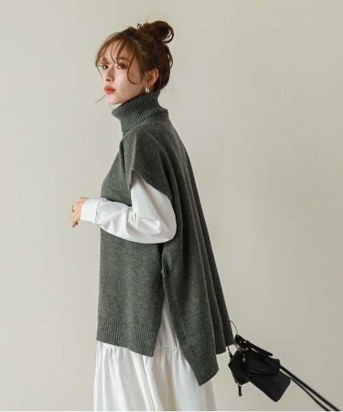 SUGAR BISKET（シュガービスケット）の「サイドボタンタートルネックベスト（ベスト・レディース・ホワイト/ブラック/ブラウン/グレー/ブルーグリーン・フリー）」の15枚目の写真