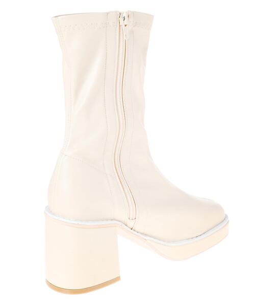 INGNI（イング）の「プラットフォームミドルレングスストレッチヒールブーツ（ブーツ・レディース・アイボリー/ブラック・M）」の9枚目の写真