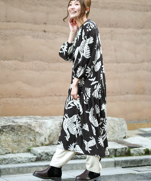 チチカカ（チチカカ）の「オトミプリントワンピース（ワンピース・レディース・ブラック/アイボリー・FREE）」の3枚目の写真