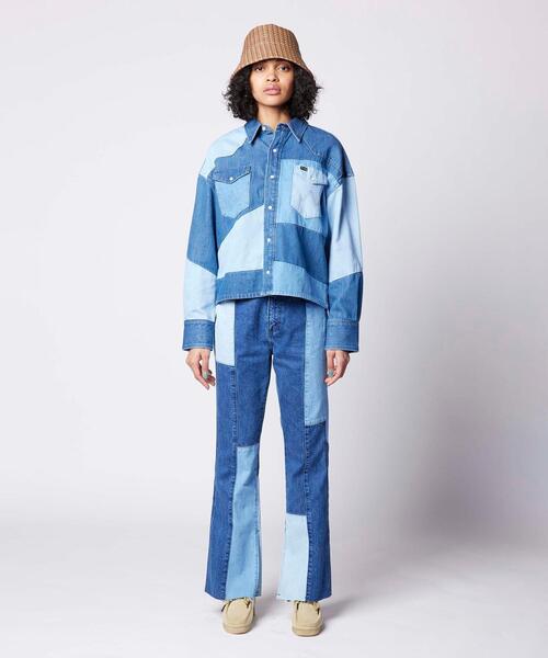 Wrangler（ラングラー）の「【別注】＜Wrangler＞リメイクデザイン フレアデニムパンツ ∴（デニムパンツ・レディース・ネイビー・S/M）」の2枚目の写真