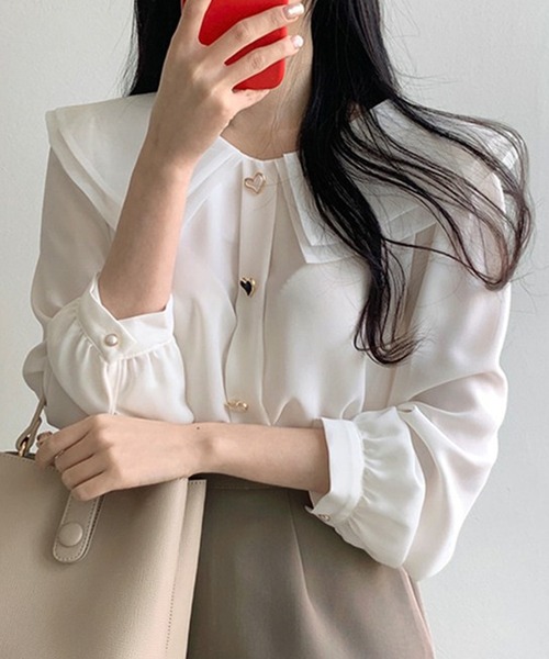 DAY CLOSET(デイ クローゼット)の「レディース ハートとパール調ボタンのダブルビッグカラーブラウス(シャツ/ブラウス・レディース・ホワイト/ピンク・M/L)」の2枚目の写真