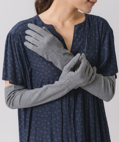 KATHARINE ROSS(キャサリンロス)の「【KATHARINE ROSS】コットン100%ロング手袋(抗菌/UVカット/接触冷感) WEB限定(手袋・レディース・グレー/ブラック/ベージュ・MEDIUM)」の8枚目の写真