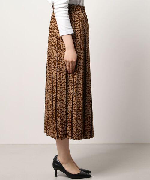 FIL DE FER（フィルデフェール）の「レオパード　ボックスプリーツスカート（スカート・レディース・ベージュ・FREE）」の13枚目の写真