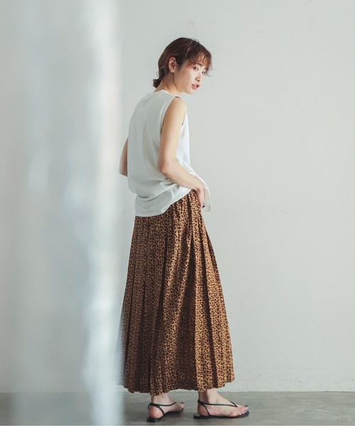 FIL DE FER（フィルデフェール）の「レオパード　ボックスプリーツスカート（スカート・レディース・ベージュ・FREE）」の3枚目の写真