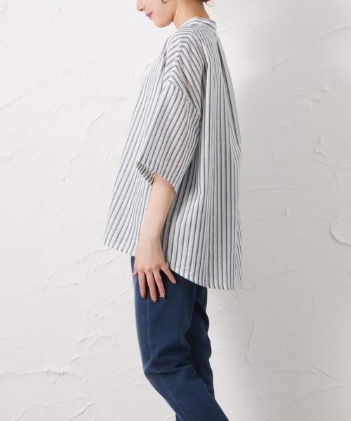 NAVY(ネイビー)の「RTスラブキーネックシャツ(シャツ/ブラウス・レディース・ブラック/ホワイト/グリーン・フリー)」の9枚目の写真