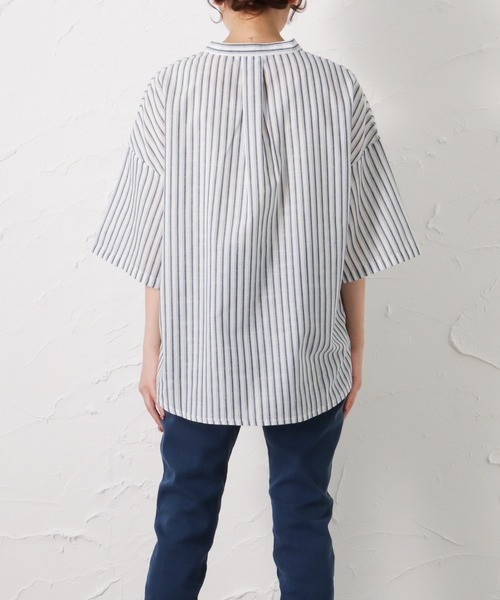 NAVY(ネイビー)の「RTスラブキーネックシャツ(シャツ/ブラウス・レディース・ブラック/ホワイト/グリーン・フリー)」の11枚目の写真
