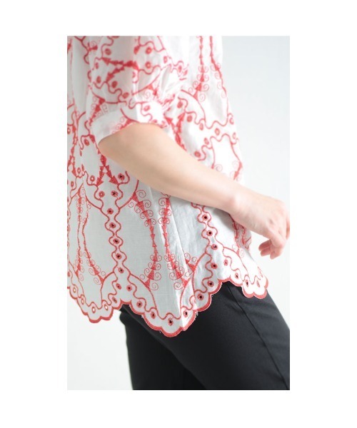 Sawa a la mode(サワアラモード)の「アートな刺繍のコットンブラウスシャツ(シャツ/ブラウス・レディース・ネイビー/レッド・FREE)」の19枚目の写真