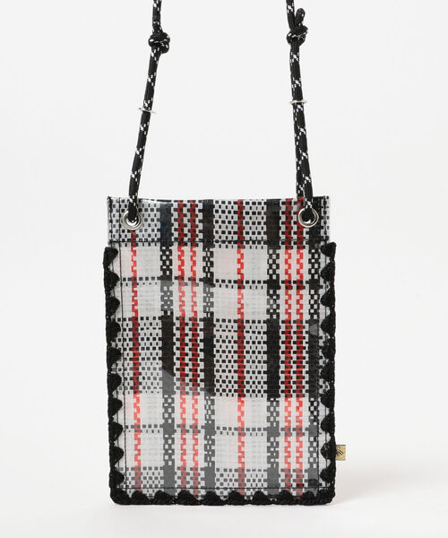 Ray BEAMS（レイビームス）の「Accommode × Ray BEAMS / 別注 PVC サコッシュ（その他小物・レディース・ブラック/グリーン・ONE SIZE）」の5枚目の写真