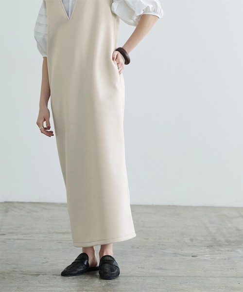 FOXYEY ベージュ Vネックワンピース FOXYEY ベージュ Vネックワンピース FOXYEY ベージュ Vネック