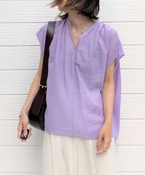 Q（キュー）の「シアーレーヨンスキッパーシャツ（シャツ/ブラウス・レディース・ブラック/アイボリー/マスタード/ラベンダー/ベージュ・MEDIUM）」の4枚目の写真