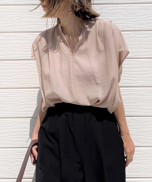 Q（キュー）の「シアーレーヨンスキッパーシャツ（シャツ/ブラウス・レディース・ブラック/アイボリー/マスタード/ラベンダー/ベージュ・MEDIUM）」の3枚目の写真