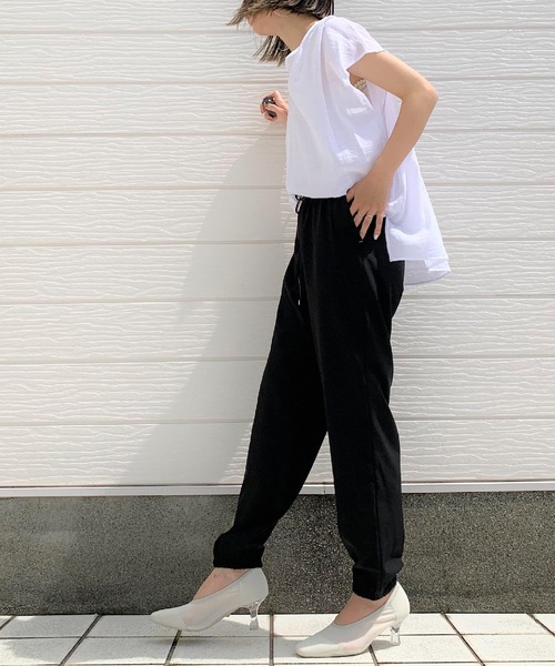 Q（キュー）の「シアーレーヨンスキッパーシャツ（シャツ/ブラウス・レディース・ブラック/アイボリー/マスタード/ラベンダー/ベージュ・MEDIUM）」の18枚目の写真