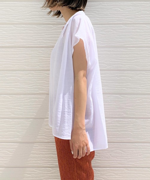 Q（キュー）の「シアーレーヨンスキッパーシャツ（シャツ/ブラウス・レディース・ブラック/アイボリー/マスタード/ラベンダー/ベージュ・MEDIUM）」の15枚目の写真