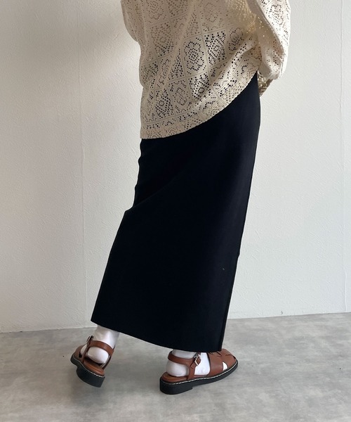 w closet(ダブルクローゼット)の「スリット入りⅠラインスカート(スカート・レディース・ブラック/ブルー/オフホワイト/ピンク・FREE)」の14枚目の写真