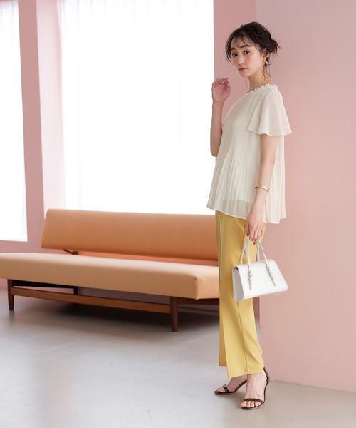 GeeRA(ジーラ)の「プリーツシフォンブラウス(シャツ/ブラウス・レディース・ブラック/ベージュ/アイボリー/ブルー・MEDIUM/LARGE/X-LARGE/XX-LARGE)」の10枚目の写真