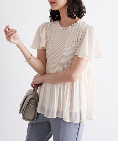 GeeRA(ジーラ)の「プリーツシフォンブラウス(シャツ/ブラウス・レディース・ブラック/ベージュ/アイボリー/ブルー・MEDIUM/LARGE/X-LARGE/XX-LARGE)」の13枚目の写真