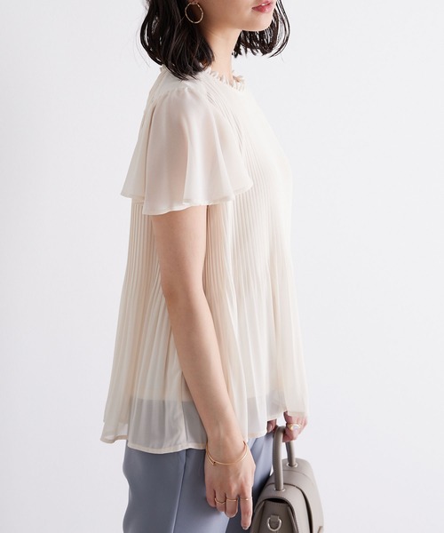 GeeRA(ジーラ)の「プリーツシフォンブラウス(シャツ/ブラウス・レディース・ブラック/ベージュ/アイボリー/ブルー・MEDIUM/LARGE/X-LARGE/XX-LARGE)」の15枚目の写真