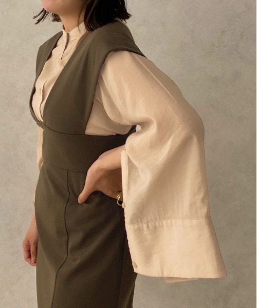 apres jour clair（アプレジュールクレア）の「【apres jour clair】Vネックジャンスカ 【ZOZOTOWN限定アイテム】（ジャンパースカート・レディース・グレイッシュベージュ/ダークブラウン/ベージュ・X-LARGE/フリー）」の12枚目の写真