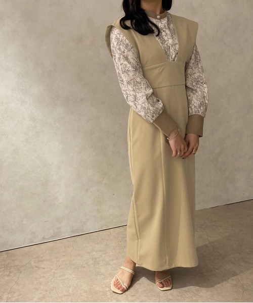 apres jour clair（アプレジュールクレア）の「【apres jour clair】Vネックジャンスカ 【ZOZOTOWN限定アイテム】（ジャンパースカート・レディース・グレイッシュベージュ/ダークブラウン/ベージュ・X-LARGE/フリー）」の4枚目の写真